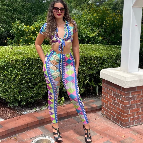 Brand New! Unique Vibrant Vibes Set 💕 - Picture 8 of 10